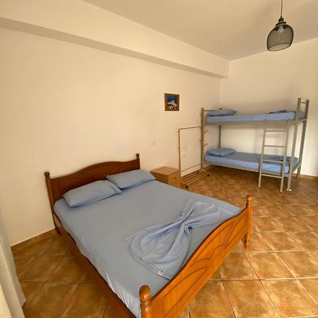 Eleni'S Holiday Rooms Himarë Dış mekan fotoğraf